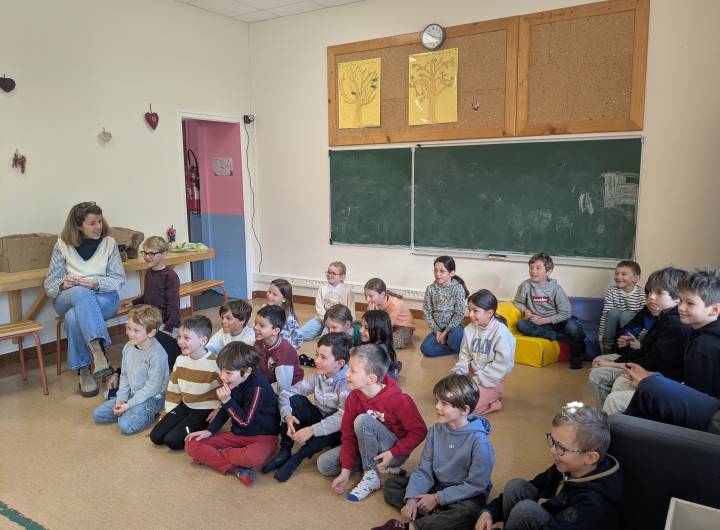 6e séance de théâtre sur 10 avec Barbara Banos le 26/02/2026 - créneau des CE1/CM1 - Marie-Anaïs Lien