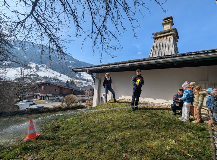 Intervention des pompiers à l'école maternelle Saint-Joseph de Praz-sur-Arly le 24/03/2026 - Marie-Anaïs Lien