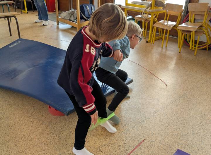 Jeux de société et activités motrices de coopération à l'école maternelle Saint-Joseph de Praz-sur-Arly le 26/03/2026 - Marie-Anaïs Lien