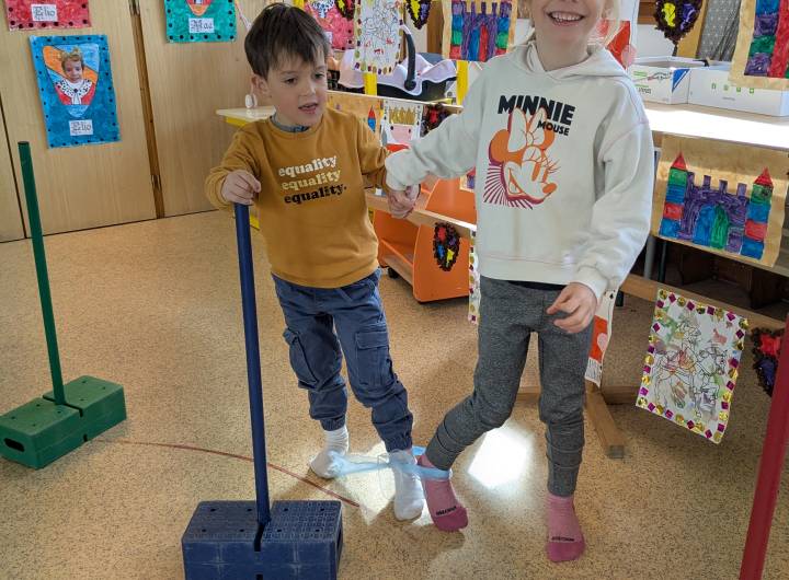 Jeux de société et activités motrices de coopération à l'école maternelle Saint-Joseph de Praz-sur-Arly le 26/03/2026 - Marie-Anaïs Lien