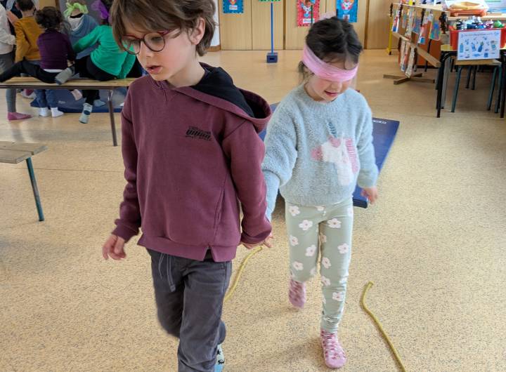 Jeux de société et activités motrices de coopération à l'école maternelle Saint-Joseph de Praz-sur-Arly le 26/03/2026 - Marie-Anaïs Lien