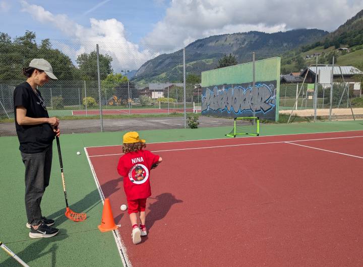 Initiation des élèves de l'école maternelle Saint-Joseph au floorball du 01/06/2026 - Marie-Anaïs Lien