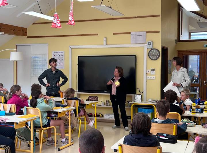 Présentation du Conseil Municipal des Enfants (CME) aux élèves de CM1/CM2 de l'école élémentaire des Éterlous le 02/10/2026 - Cécile Ninot-Collin
