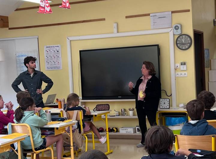 Présentation du Conseil Municipal des Enfants (CME) aux élèves de CM1/CM2 de l'école élémentaire des Éterlous le 02/10/2026 - Cécile Ninot-Collin