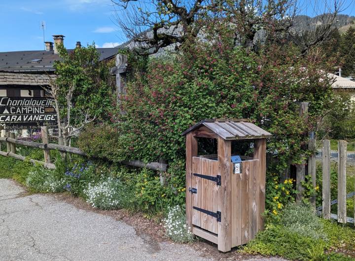 Lutte contre le jet sauvage de mégots de cigarette : cendriers et éteignoirs - Marie-Anaïs Lien