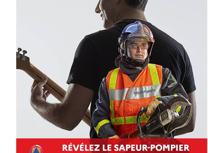Affiche sur la recherche de sapeurs-pompiers volontaires