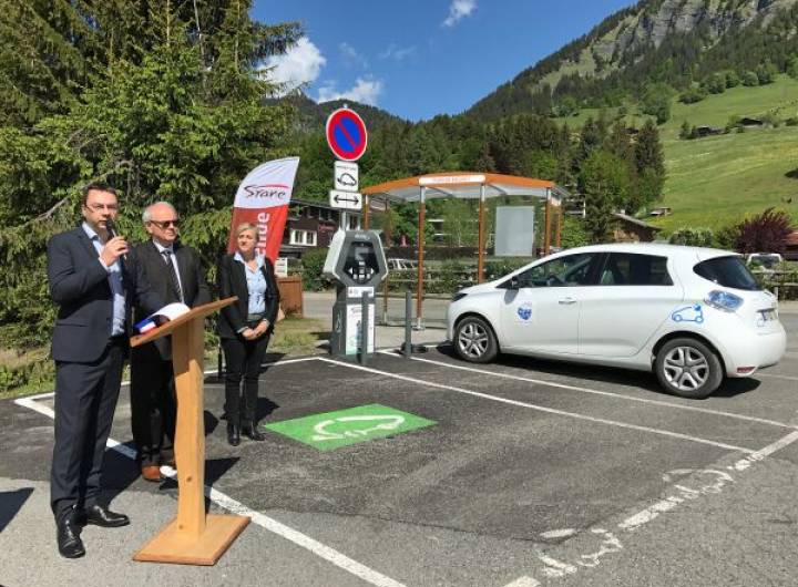 Inauguration de la borne électrique pour VAE, le 2 juin 2018