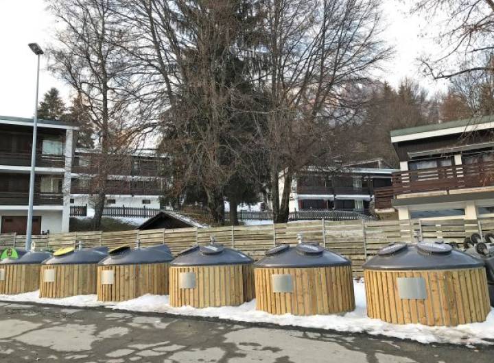 Point de collecte des ordures ménagères