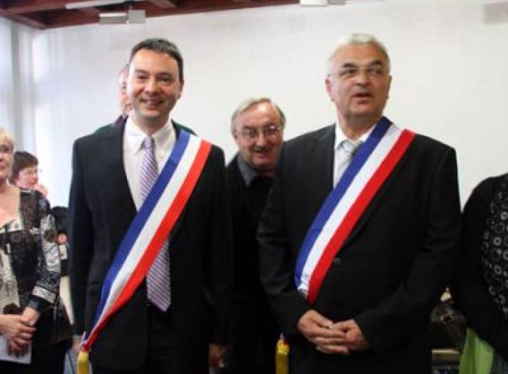 Les communes de PsA et Roscoff ont officialisé leur jumelage et découvert des centres d'intérêt locaux du 29 avril au 1er mai 2011.