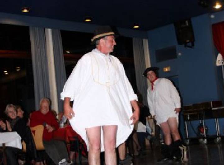 Les communes de PsA et Roscoff ont officialisé leur jumelage et découvert des centres d'intérêt locaux du 29 avril au 1er mai 2011.