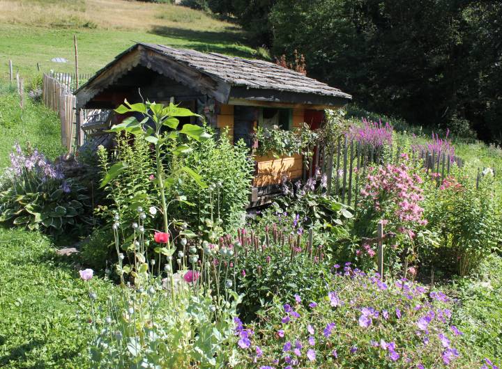 Concours des maisons fleuries 2023 : catégorie &quot;Ferme&quot; - Solange Cooke