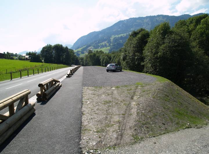 Ce parking permet de retrouver un nombre de places proche de ce qui était proposé avant le réaménagement de l'ensemble.