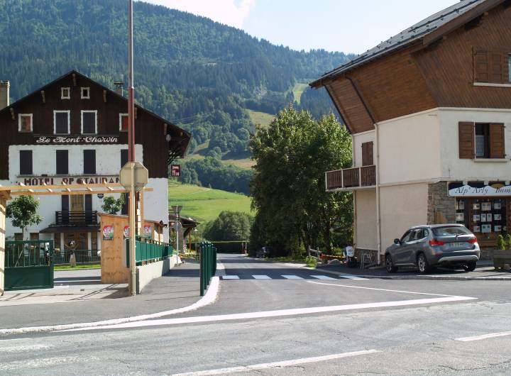 La route du Marais bénéficie aujourd'hui d'un itinéraire piéton - Août 2011
