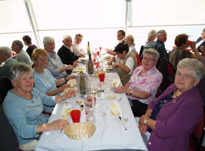 Sortie des Anciens : déjeuner sur le lac et visite de la ville d'Annecy le 13 septembre 2012