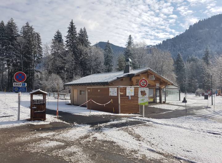 Rampe d'accès PMR aménagée en décembre 2022 - Marie-Anaïs Lien