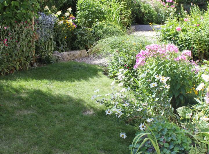 Concours des maisons fleuries 2023 : catégorie &quot;Copropriété&quot; - Solange Cooke