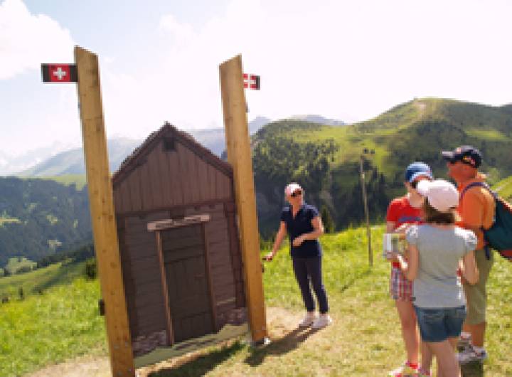 Sentier des contrebandiers : exemple de mobilier cachant un code