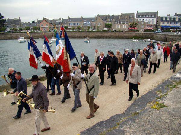 Samedi matin : hommage à un Roscovite dans le cadre du 70e anniversaire de l'appel du Général De Gaulle. - Mairie de Praz-sur-Arly