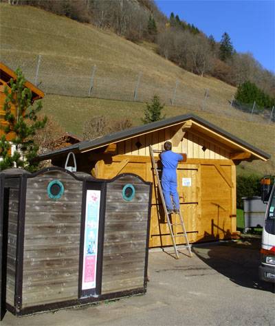 Nouveau mazot poubelles installé aux Rafforts - Olivier Perrin