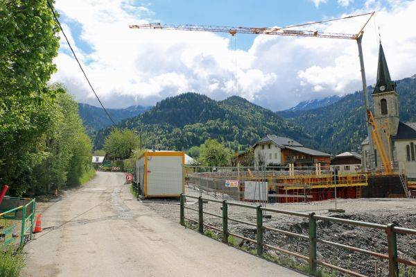 Route de la Tonnaz, mai 2019 : modernisation de l’éclairage public et d’enfouissement des réseaux aériens entre l’hôtel La Griyotire et le cimetière