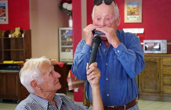 Repas des anciens organisé au centre de vacances ULVF des Essertets de septembre 2019 - Sylvie Bessy