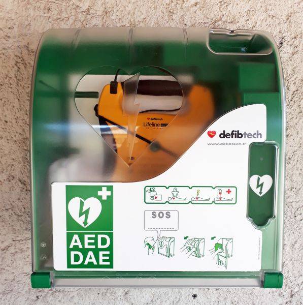 Défibrillateur installé à l'office de tourisme - Sylvie Bessy