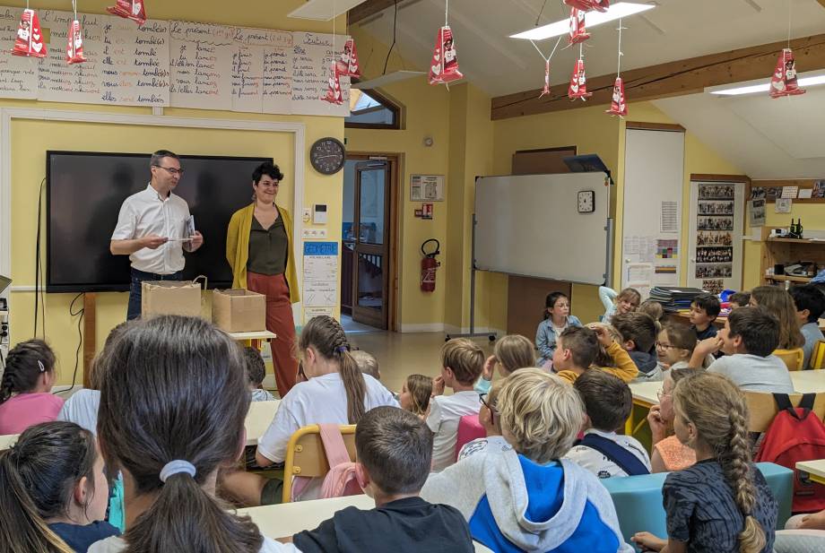 Présentation du tome 3 de la BD Les aventures de Quentin et Louis à l'école primaire des Éterlous, le 30 juin 2023 - Marie-Anaïs Lien