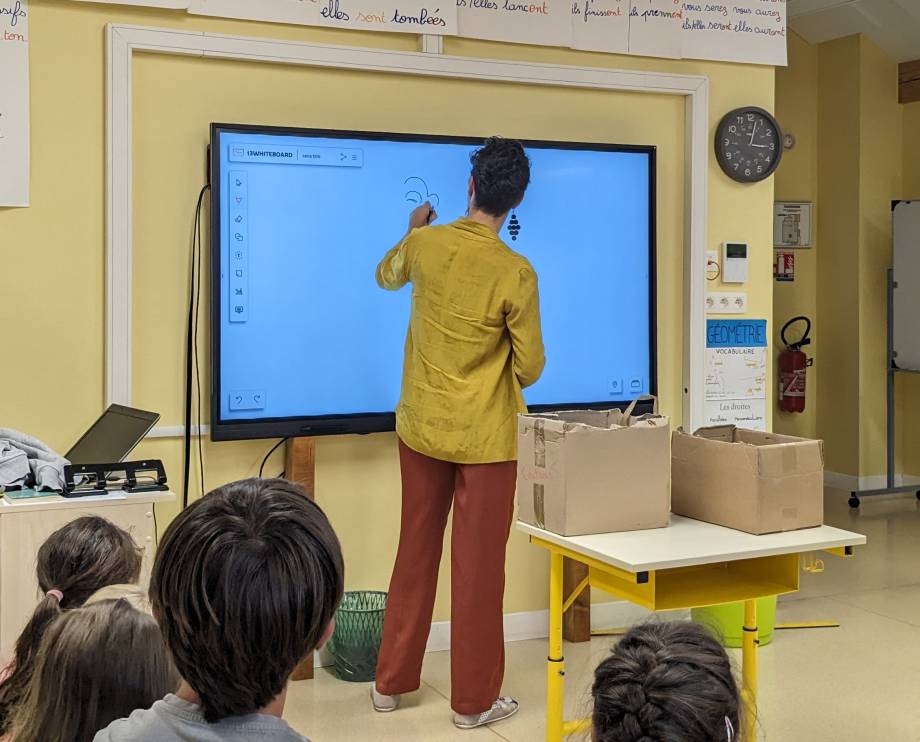 Présentation du tome 3 de la BD Les aventures de Quentin et Louis à l'école primaire des Éterlous, le 30 juin 2023 - Marie-Anaïs Lien