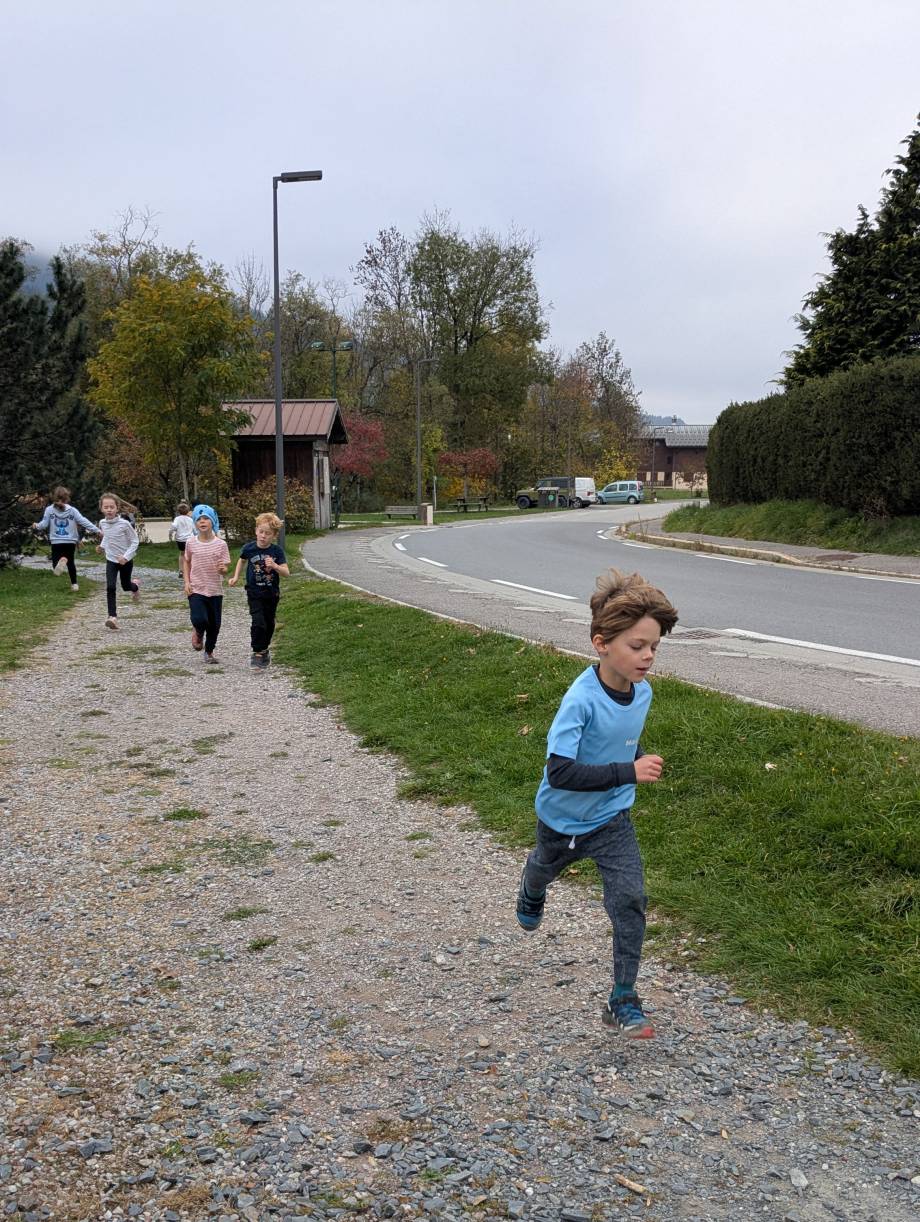 Cross de l'école des Éterlous le 17/10/2025 - Marie-Anaïs Lien