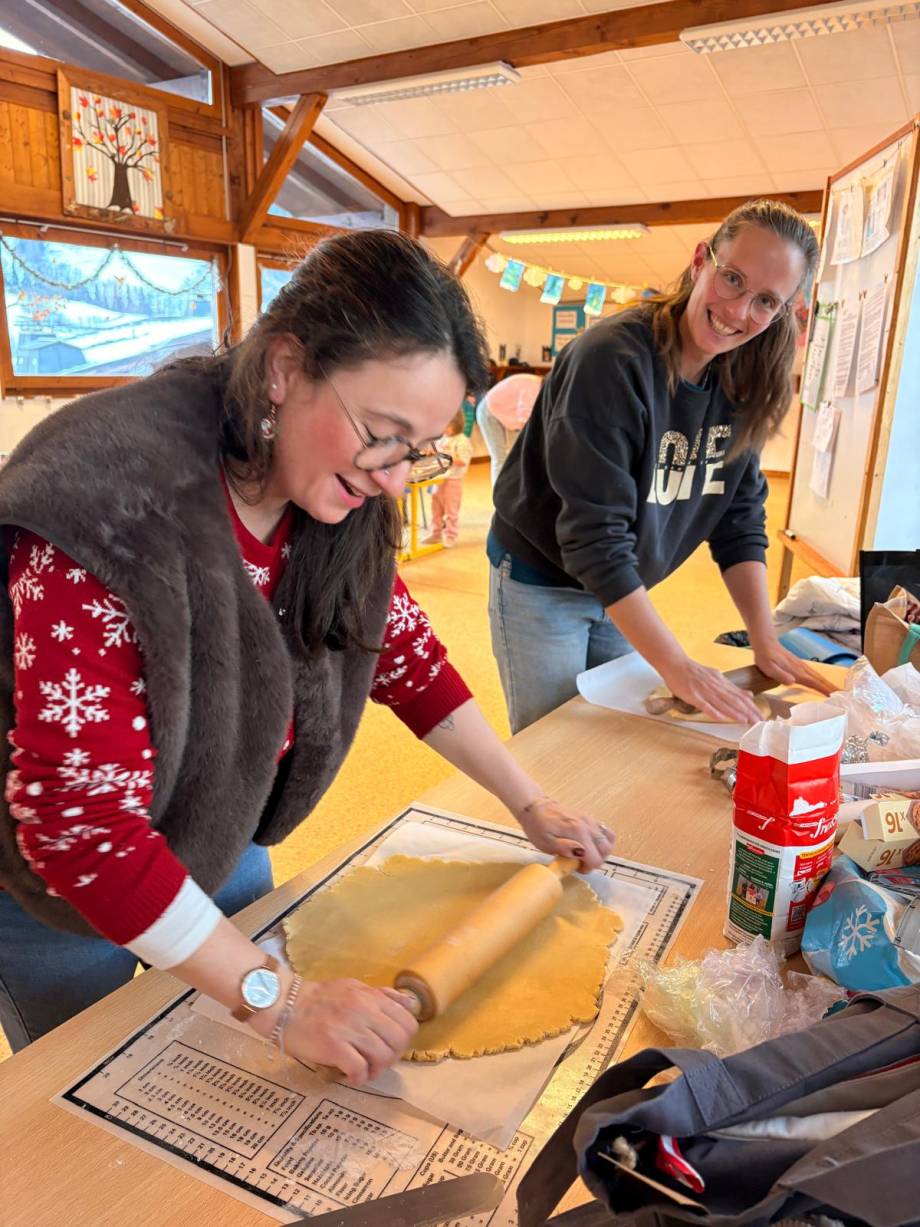 Atelier de confection de sablés à l'école maternelle le 15/12/2025 - Charlotte Groshenry Gandolfo