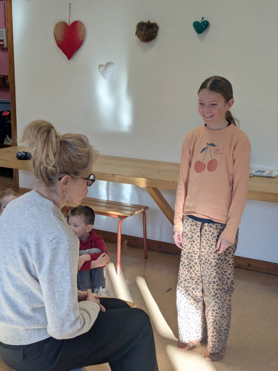 6e séance de théâtre sur 10 avec Barbara Banos le 26/02/2026 - créneau des CE1/CM1 - Marie-Anaïs Lien