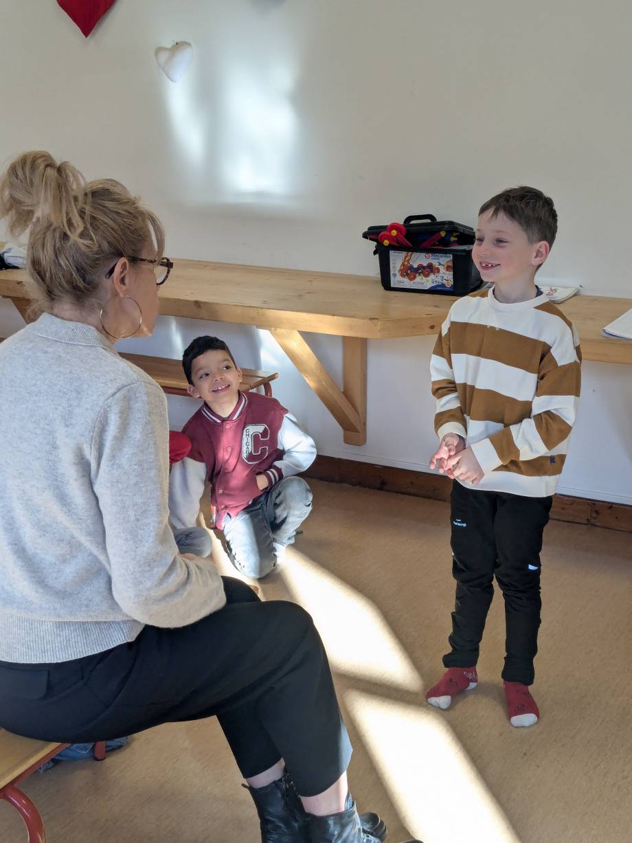 6e séance de théâtre sur 10 avec Barbara Banos le 26/02/2026 - créneau des CE1/CM1 - Marie-Anaïs Lien