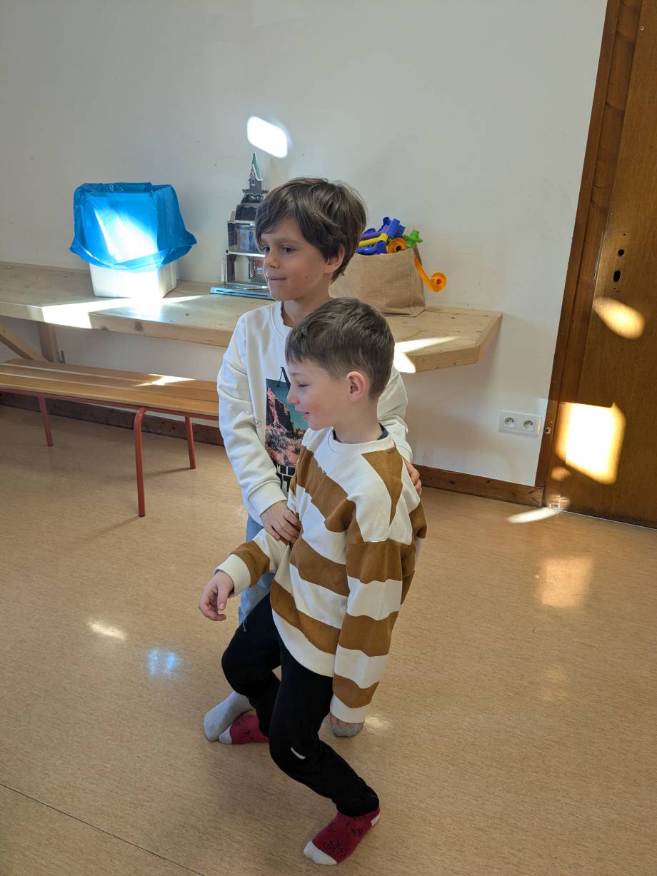 6e séance de théâtre sur 10 avec Barbara Banos le 26/02/2026 - créneau des CE1/CM1 - Marie-Anaïs Lien