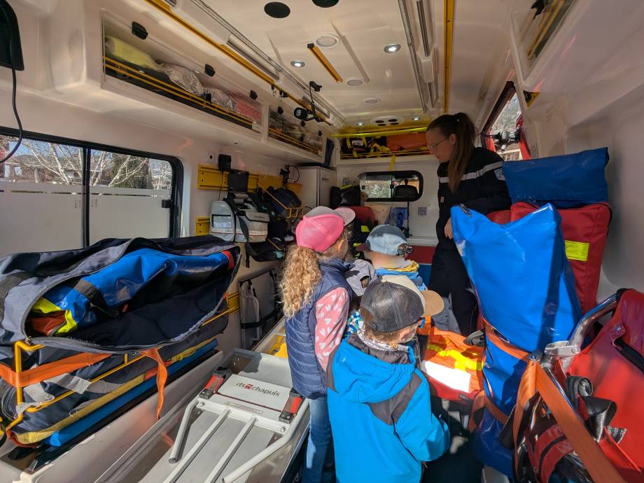 Intervention des pompiers à l'école maternelle Saint-Joseph de Praz-sur-Arly le 24/03/2026 - Marie-Anaïs Lien