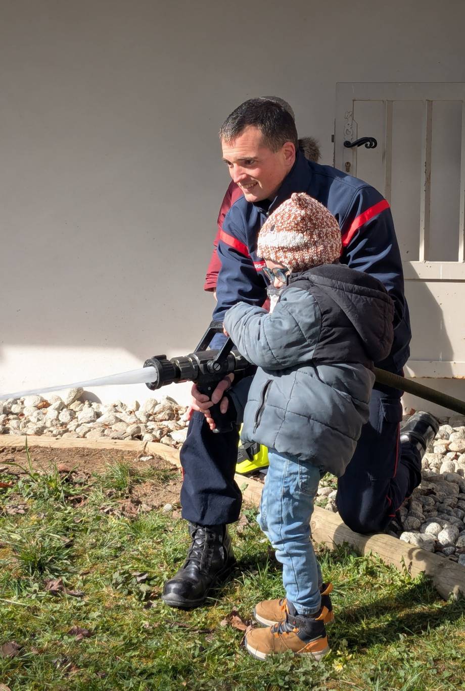 Intervention des pompiers à l'école maternelle Saint-Joseph de Praz-sur-Arly le 24/03/2026 - Marie-Anaïs Lien