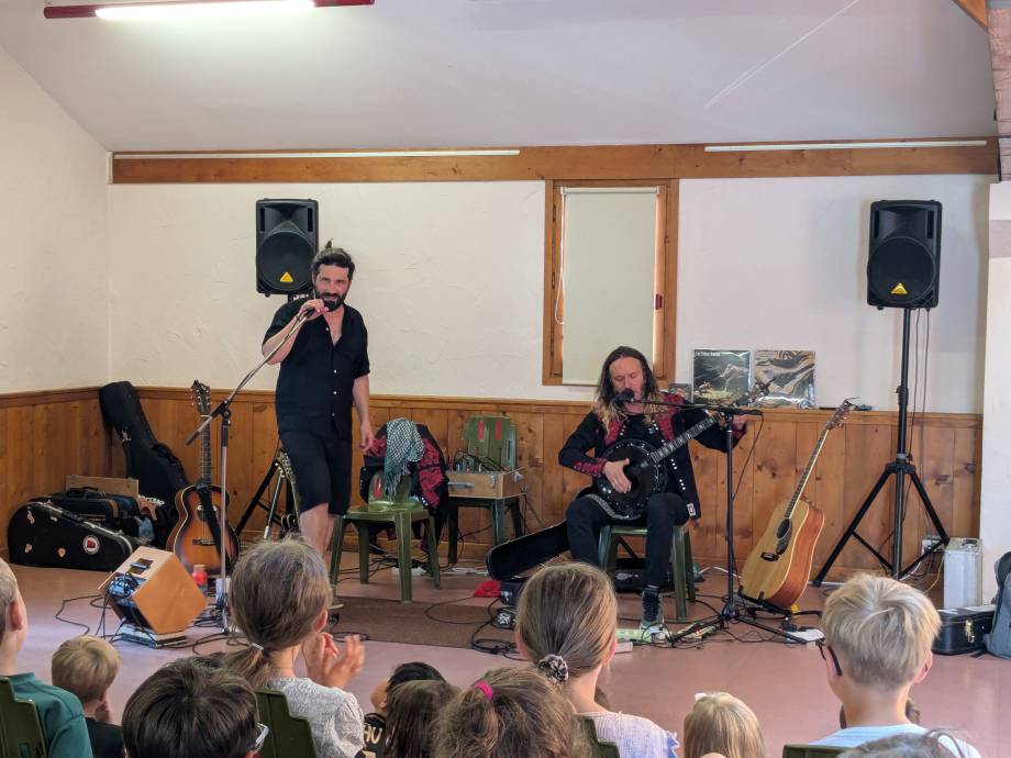 Concert des Frères Bandini dans le cadre de Bib' en scènes le 26/05/2026, auprès des élèves de l'école des Éterlous - Marie-Anaïs Lien