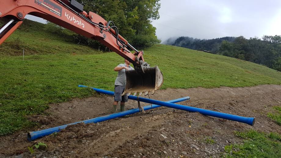 Hameau de Réon : transport de nouveaux tronçons