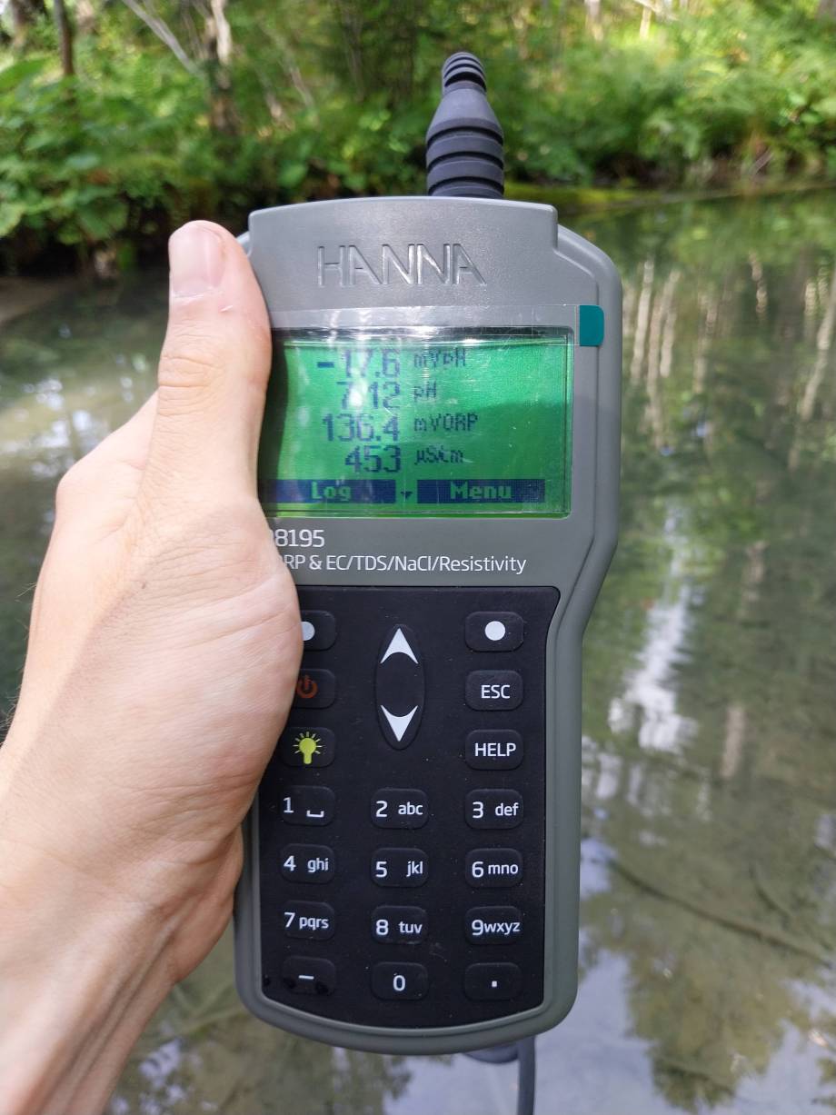 Suivi physico-chimique réalisé sur le réseau des mares du sentier des Minimouilles. - Arthur Jacquemin/Asters, CEN 74