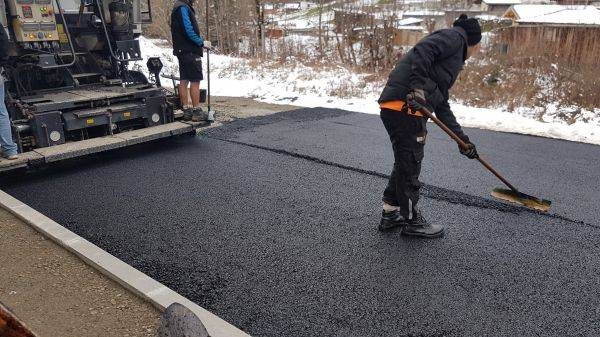 Racloir à bitume © Marie-Anaïs Lien
