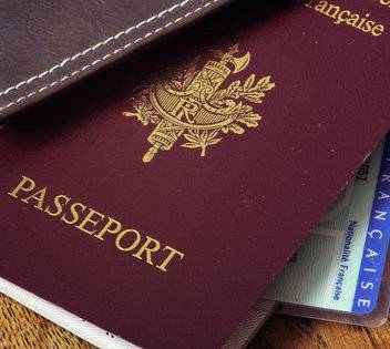 Démarches administratives : CNI, passeport...