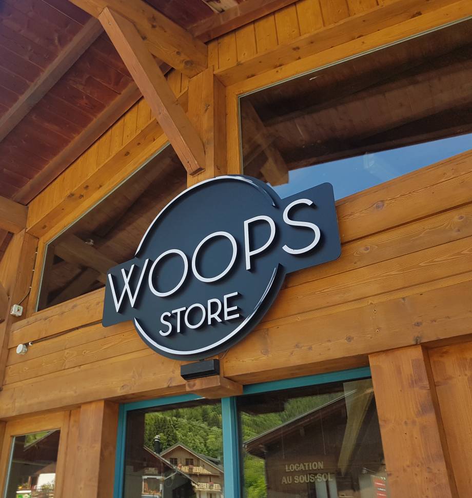 Charte des publicités et (pré-)enseignes © Marie-Anaïs Lien