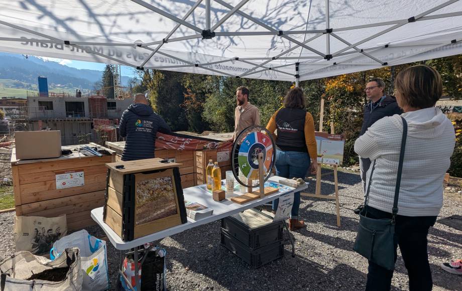 Site de compostage collectif des jardins partagés - Marie-Anaïs Lien