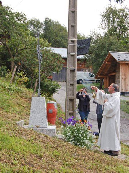 Bénédiction de la croix de la Tonnaz