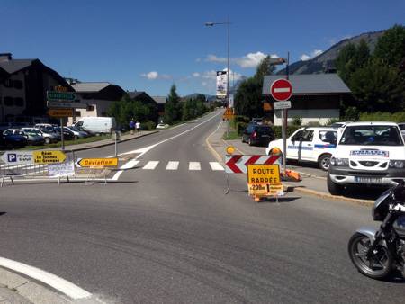 RD1212 fermée à la circulation automobile