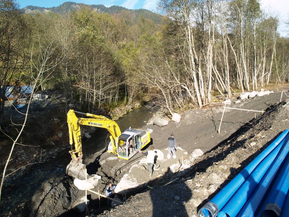 Route de l'Arly en travaux en octobre 2010