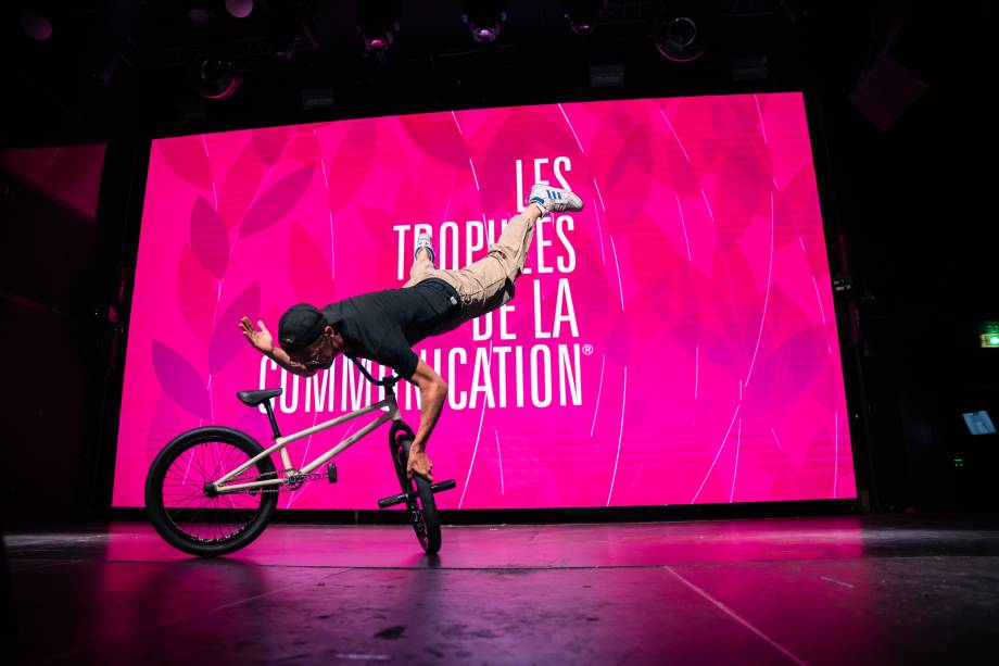 Prestation incroyable de l’artiste de BMX Kevin Meyer ! - Studio Odaki